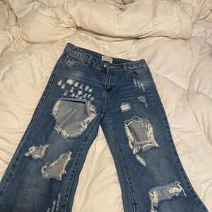 litz by uniq ripped jeans! (aka the iconic Leah fish jeans)